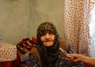 90 χρονών, το σπιτι που μενει ηταν ελληνικο